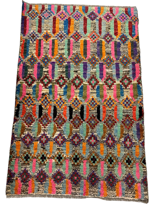Brimfield Taimany 3x5